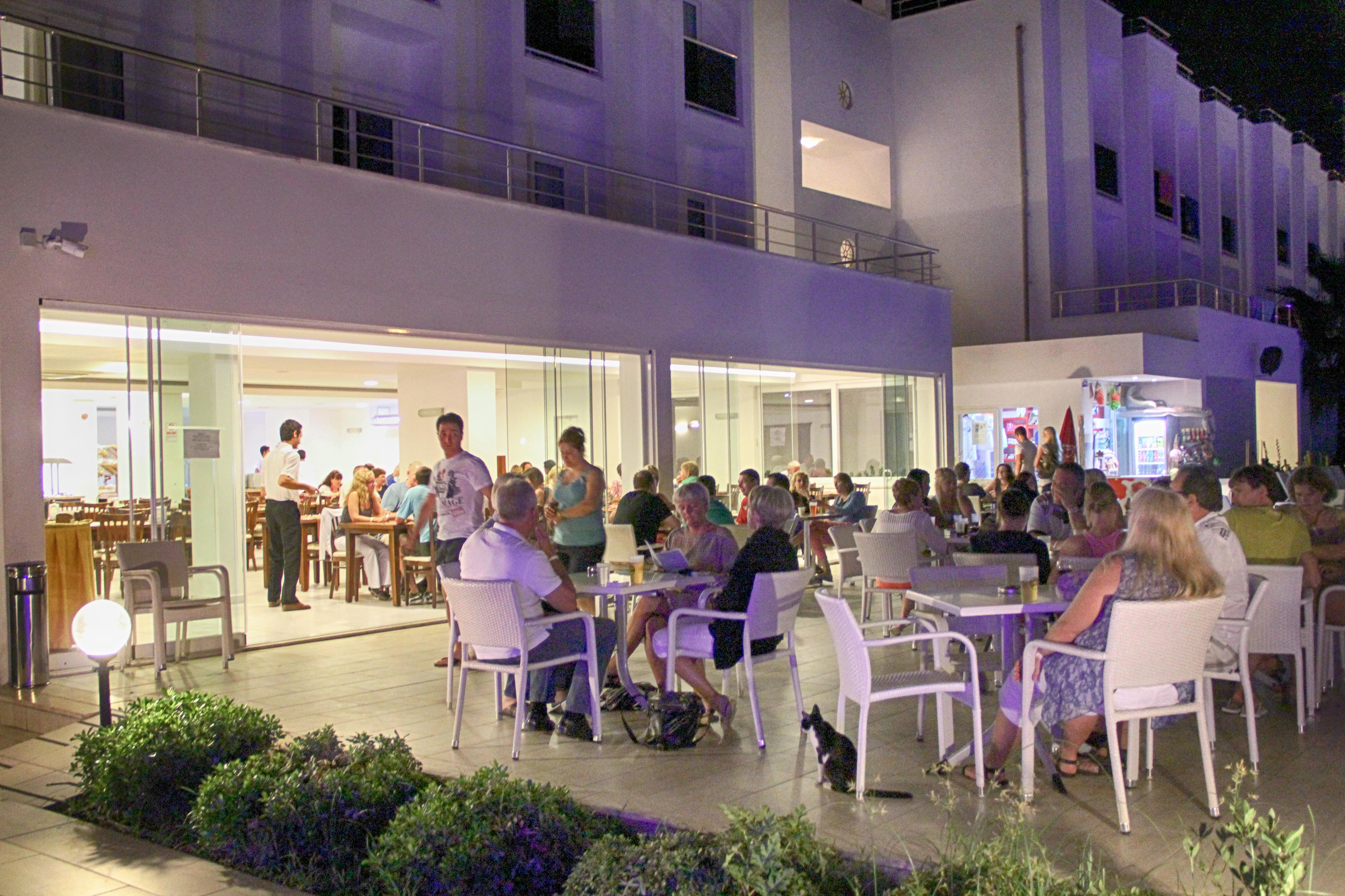 Club Shark Hotel Gümbet Extérieur photo